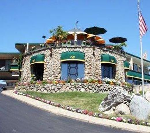 Weathervane Terrace Inn and Suites
