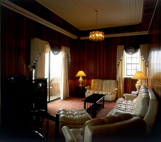 Cara Suites