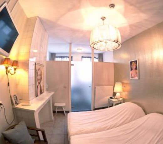 Hotel Urban Dreams