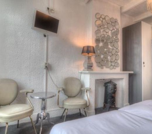 Hotel Urban Dreams