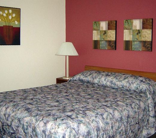 CHANHASSEN INN