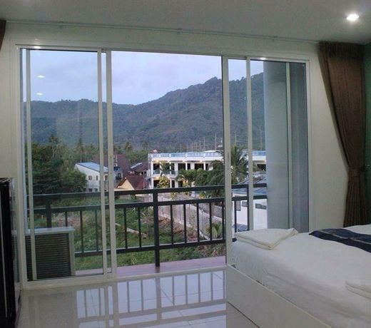Apple Bar&Room