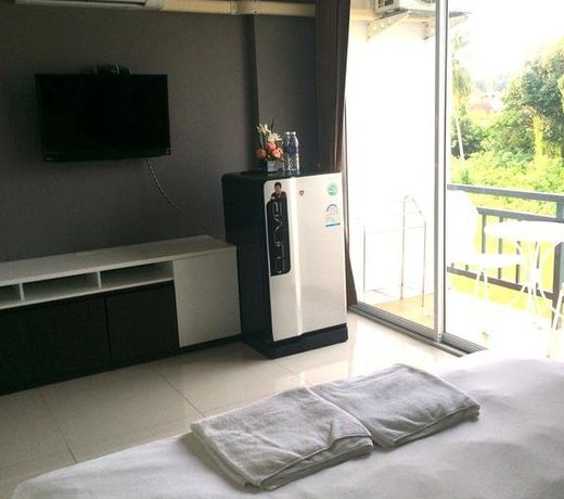 Apple Bar&Room