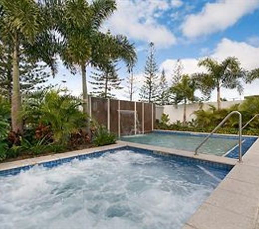 Ocean Pacific Resort - Official
