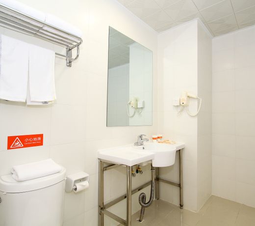Home Inn Railway Station Zhongshan South Road