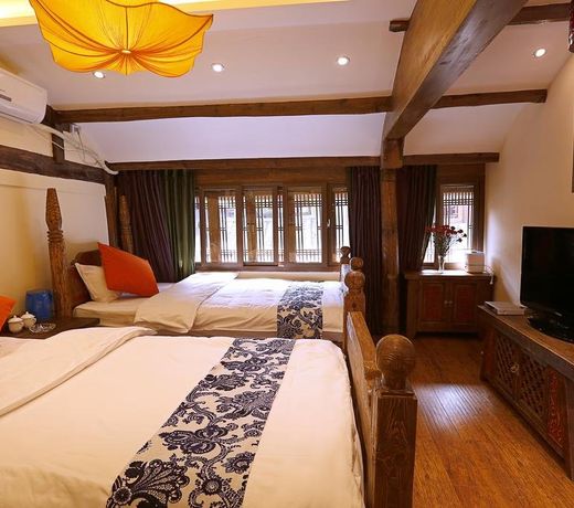 Mulan Courtyard Hotel