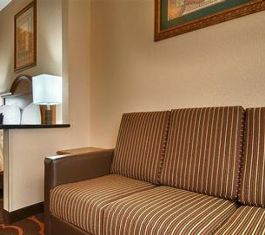 Quality Inn & Suites Huntsville Research Park Area