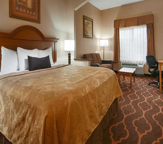 Quality Inn & Suites Huntsville Research Park Area