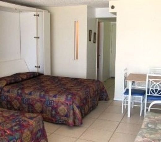 CASTAWAYS BEACH RESORT
