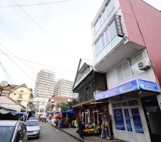 Hotel Peria