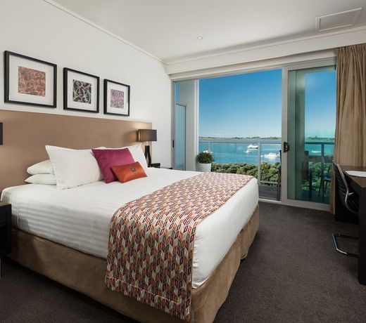 Hotel on Devonport