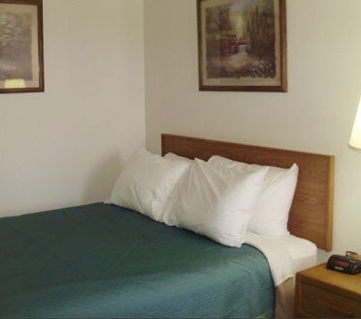 Quality Inn & Suites Warren