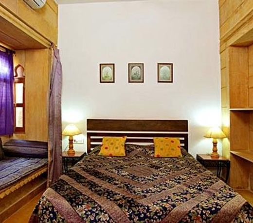 Hotel Chandra Niwas