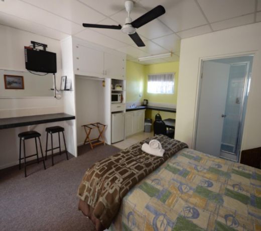 Affordable Gold City Motel