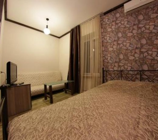 Shara Talyan 8/2 Guest House