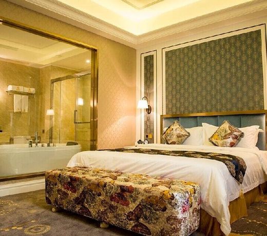 Zhongshan Huancheng Louis Hotel