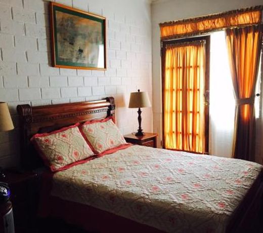 Hotel Sura