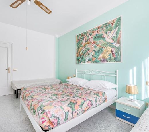 Lia Rooms 2