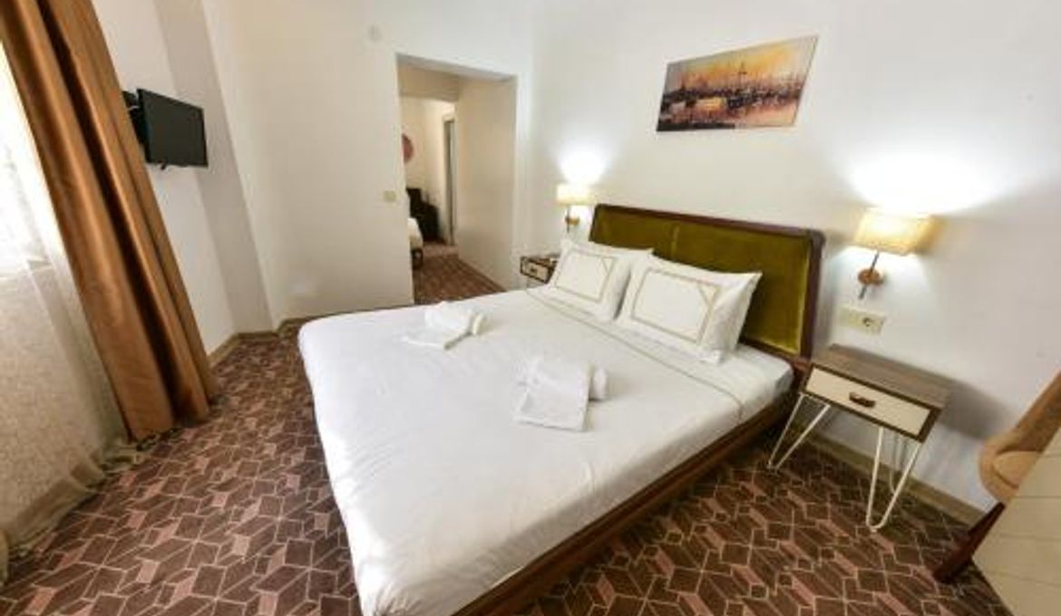 Almina Guest House