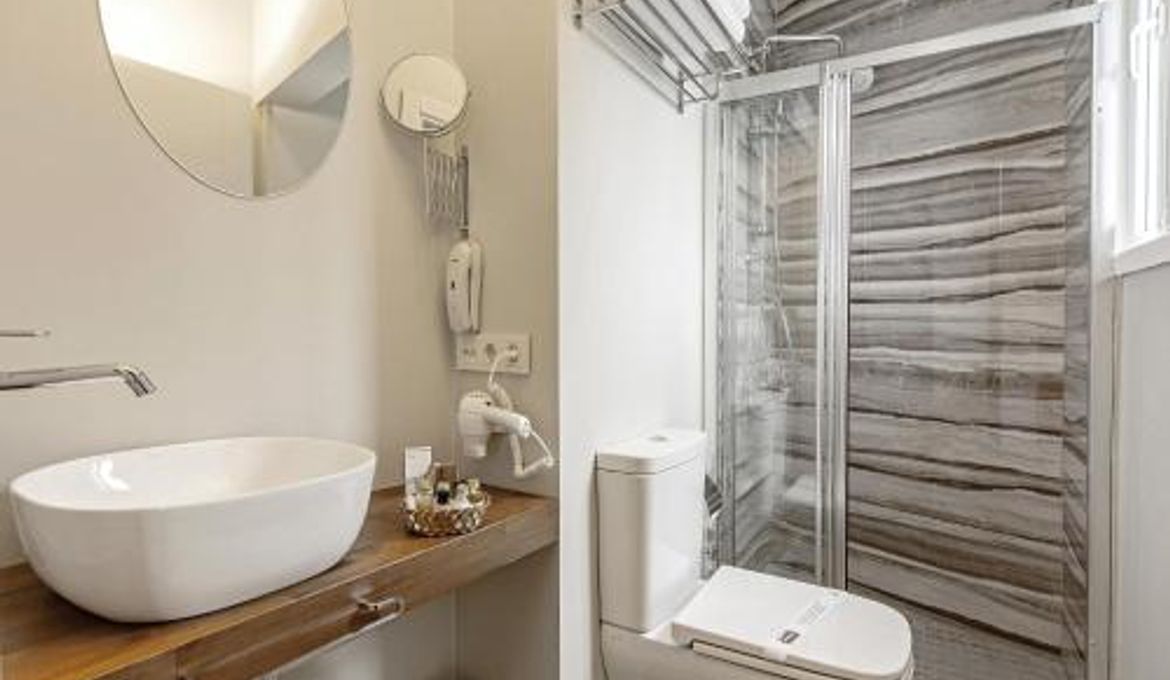 Almina Guest House