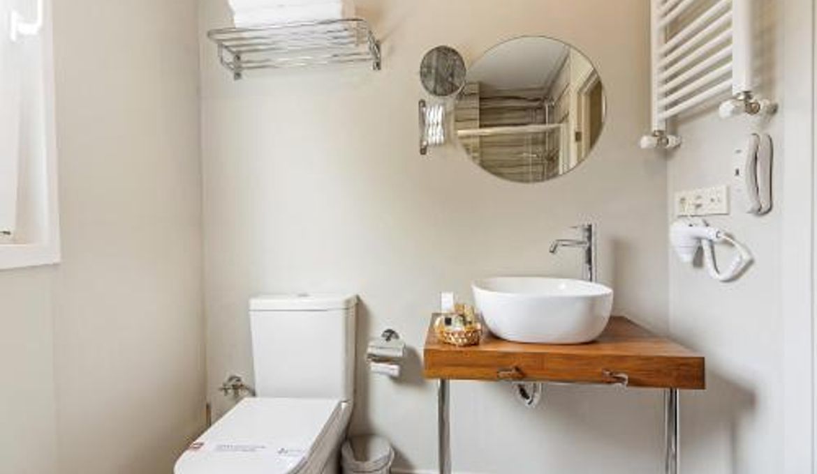 Almina Guest House