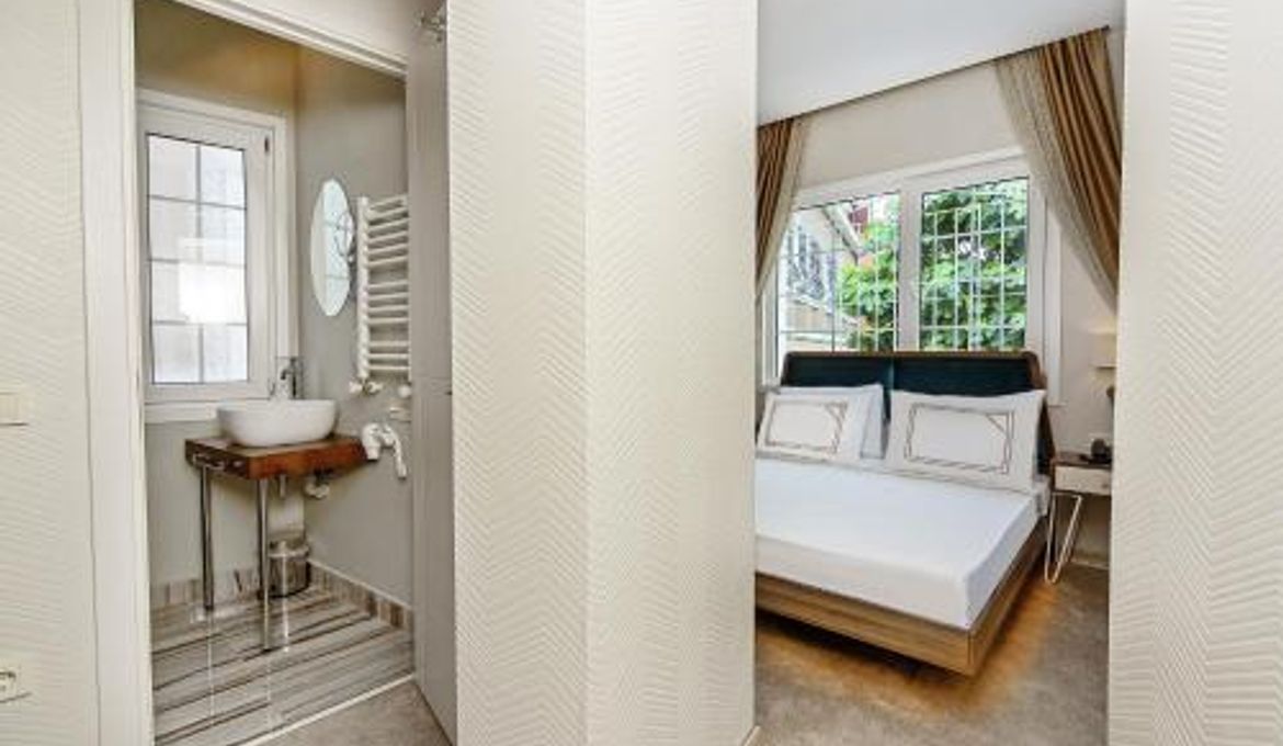 Almina Guest House