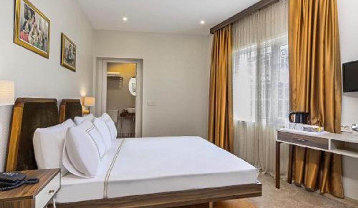 Almina Guest House