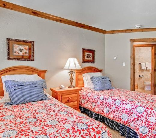 The Vail Spa Condominiums