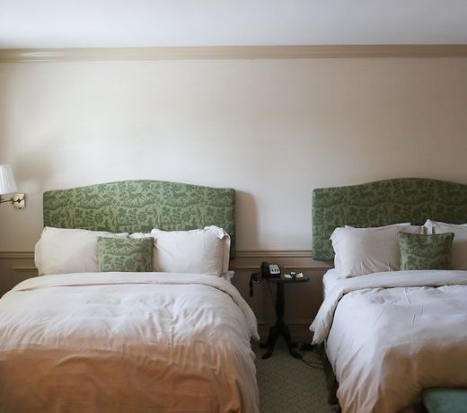 Golden Plough Inn At Peddlers Village