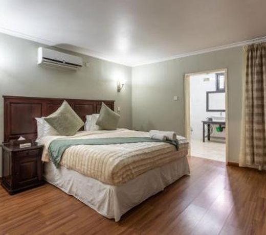 Fallsway Apartments - Louden Court