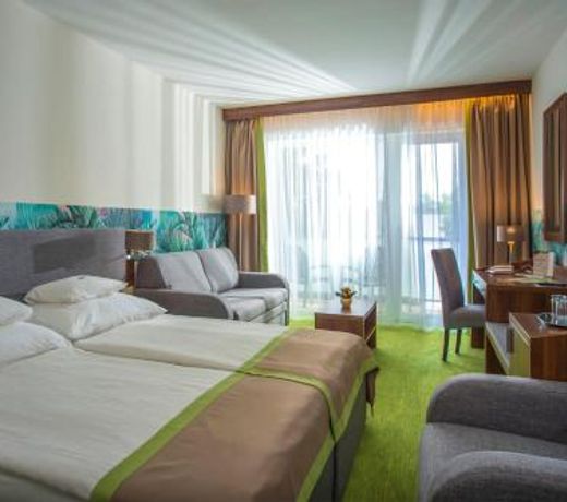 Hunguest Hotel Forrás