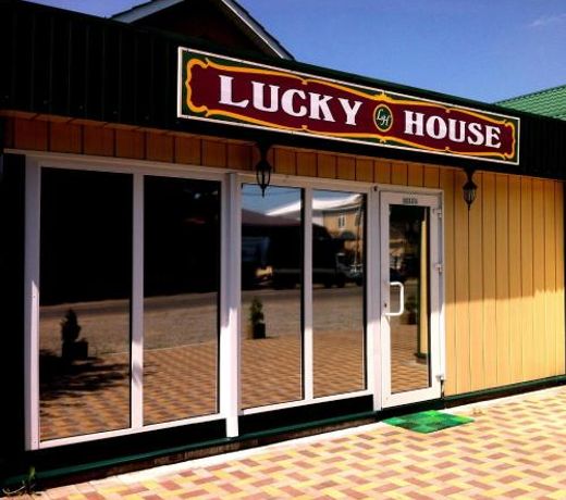 Lucky House