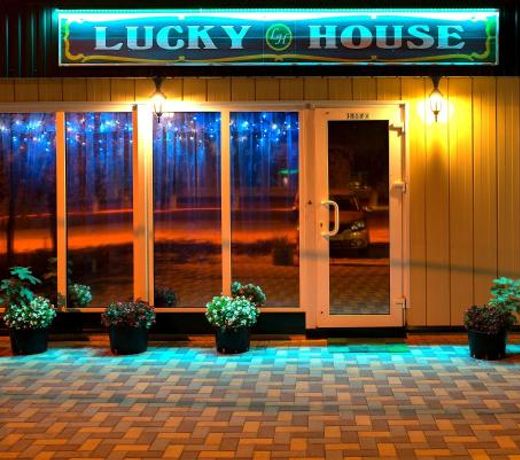 Lucky House