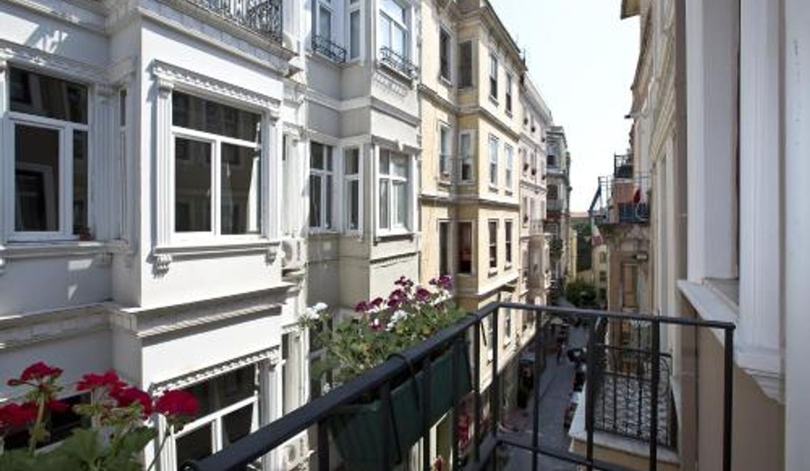 Snog Rooms & Suites
