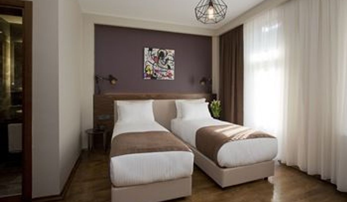 Snog Rooms & Suites
