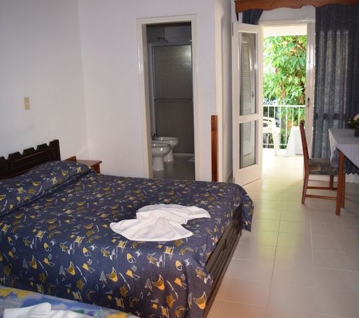 Hotel Palmas del Sol