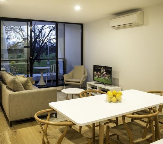 381 Cremorne