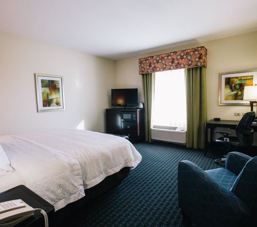 Hampton Inn & Suites Effingham