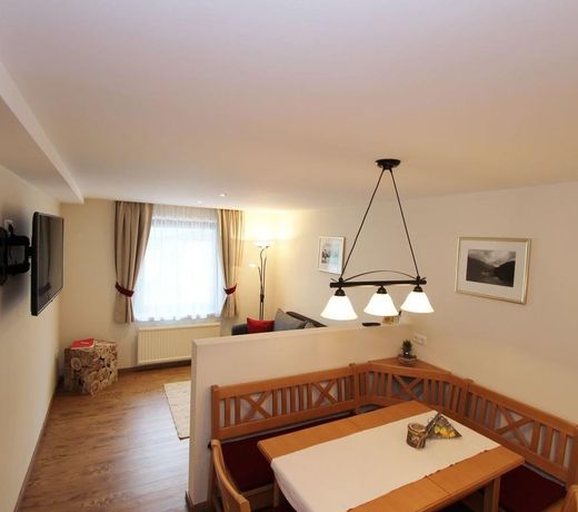 Spacious Apartment in Kleinarl near Ski Lift