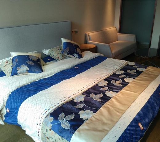 Qingdao Ruihao Holiday Hotel