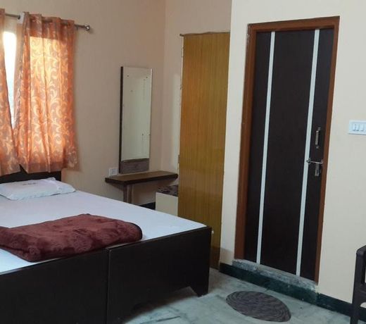 Hotel Ganga Palace