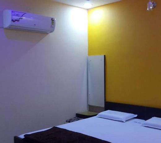 Hotel Ganga Palace