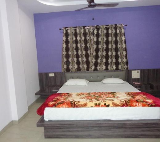 Hotel Paradise Residency