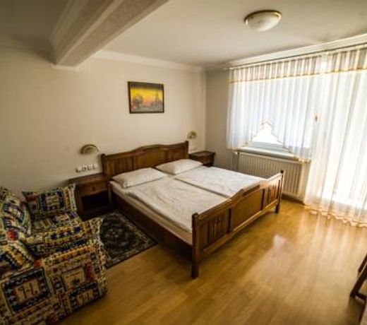 Gostišče Pri Dveh Petelinih