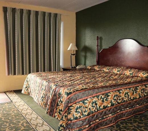 Miami Inn & Suites