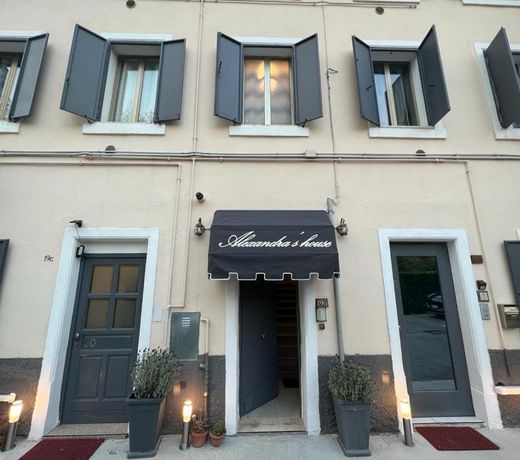 Alexandra's House