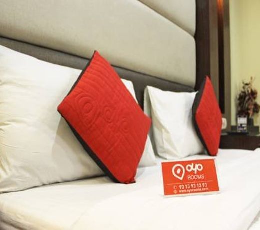 OYO Premium Rohini