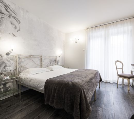 Villa Italia Luxury Suites and Apartments