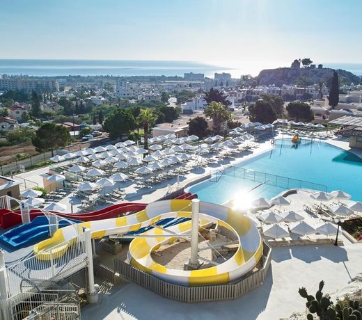 Louis St. Elias Resort & Waterpark