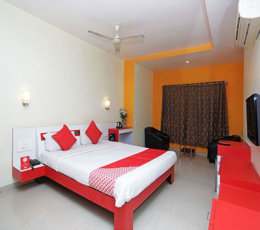 OYO 655 Hotel Aundh Retreat